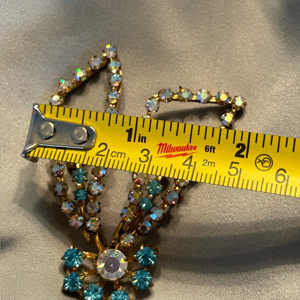 Gorgeous Blue Rhinestone Brooch - Picture 7 of 7
